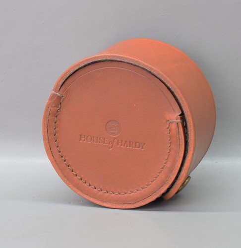 Hardy leather fly reel - , case